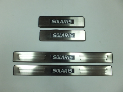 Hyundai Solaris (10–/14–) Накладки на дверные пороги с логотипом и LED подсветкой, нерж.